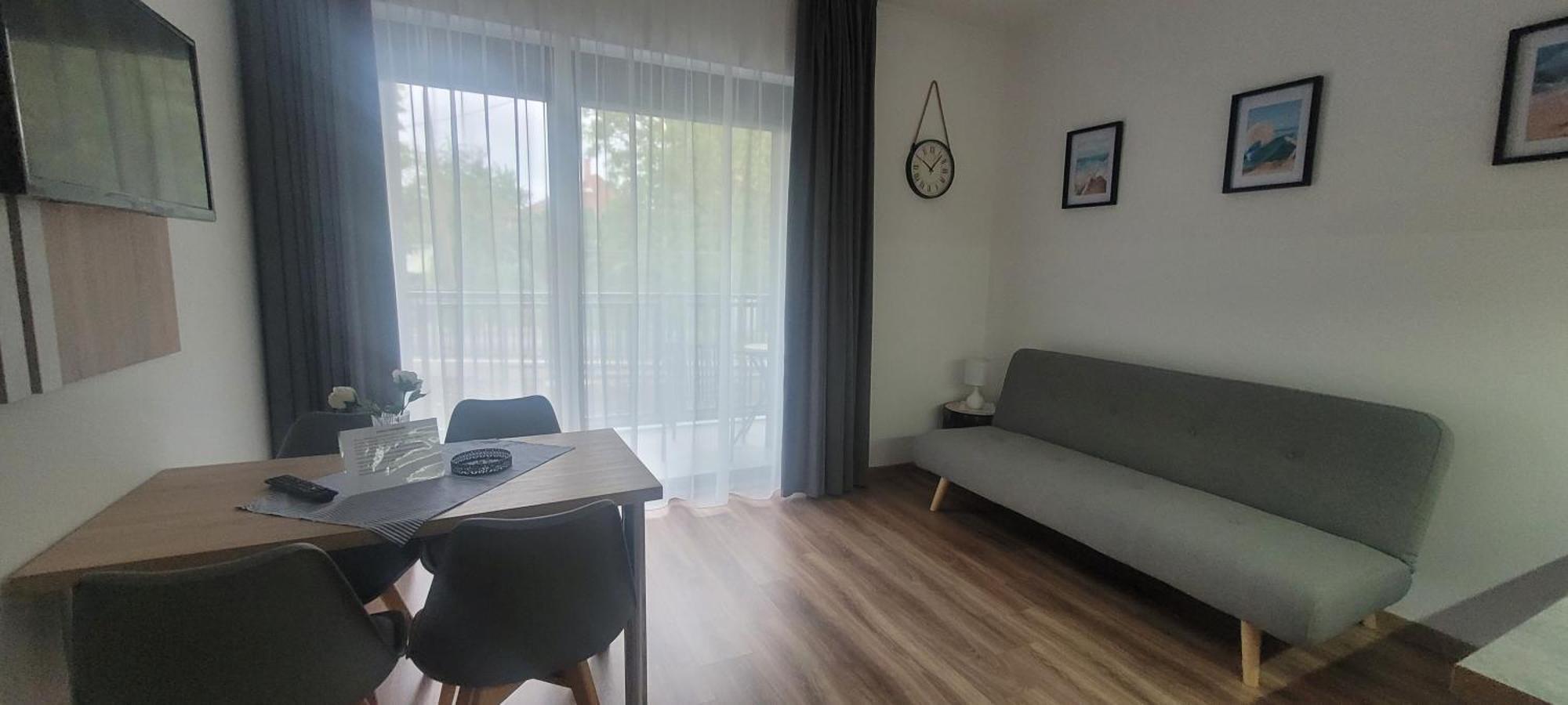 Csaladi Kikoeto Apartman Gyula Eksteriør bilde