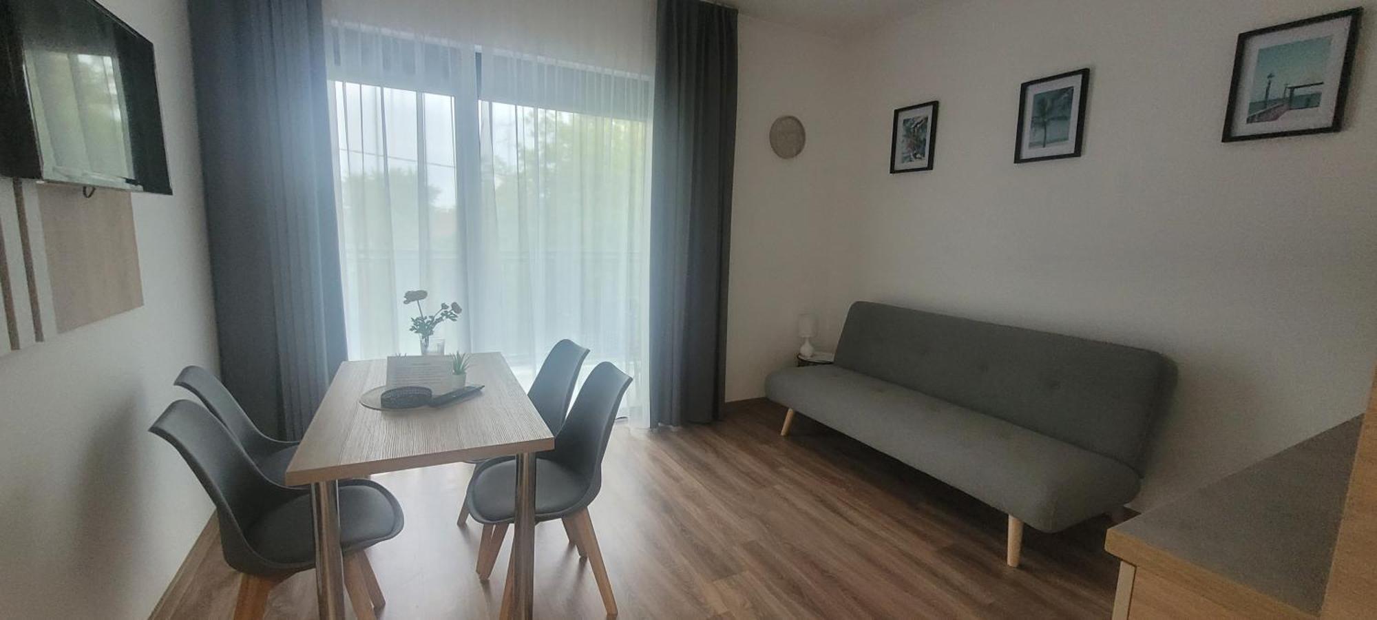 Csaladi Kikoeto Apartman Gyula Eksteriør bilde