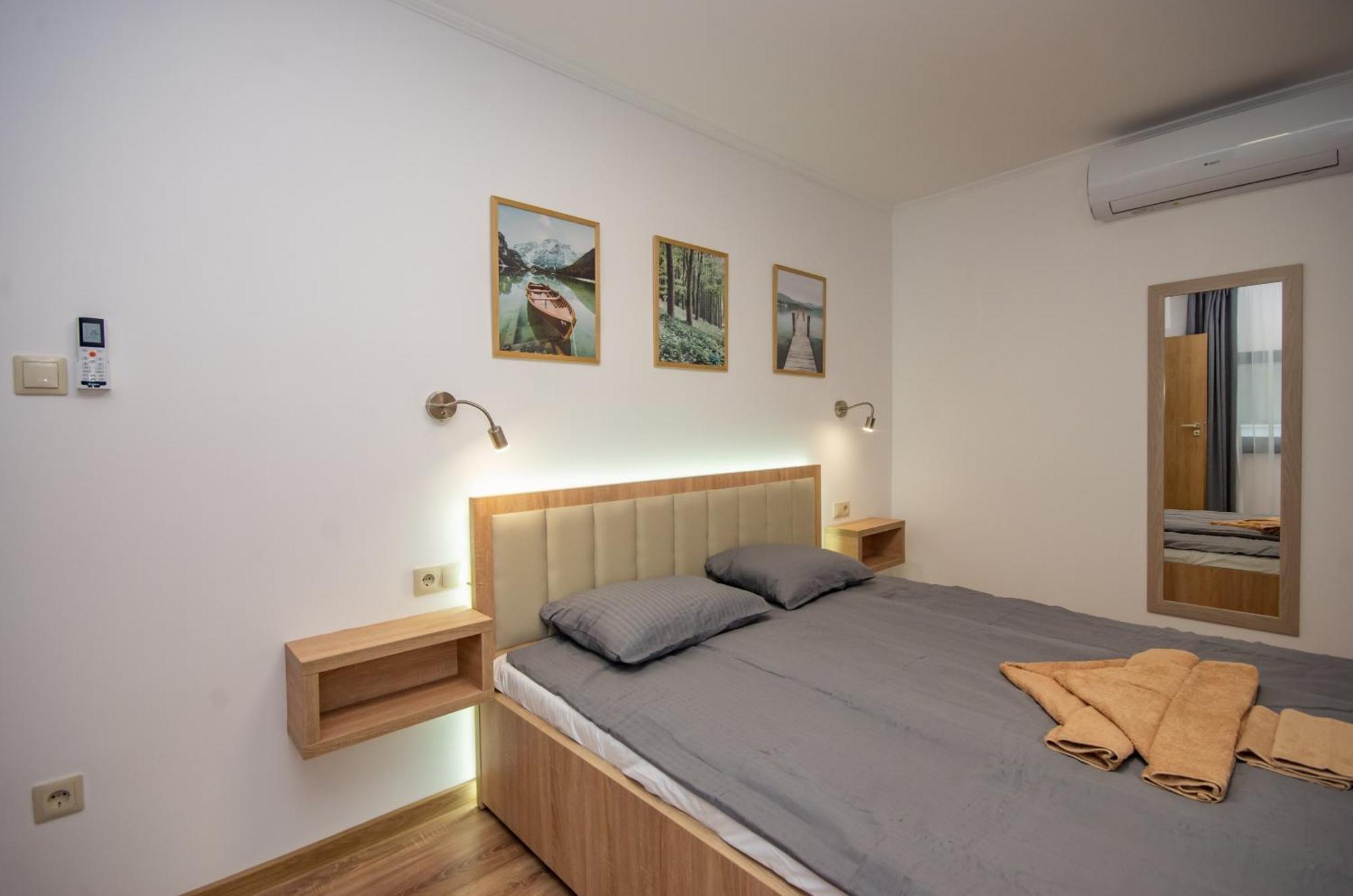 Csaladi Kikoeto Apartman Gyula Eksteriør bilde