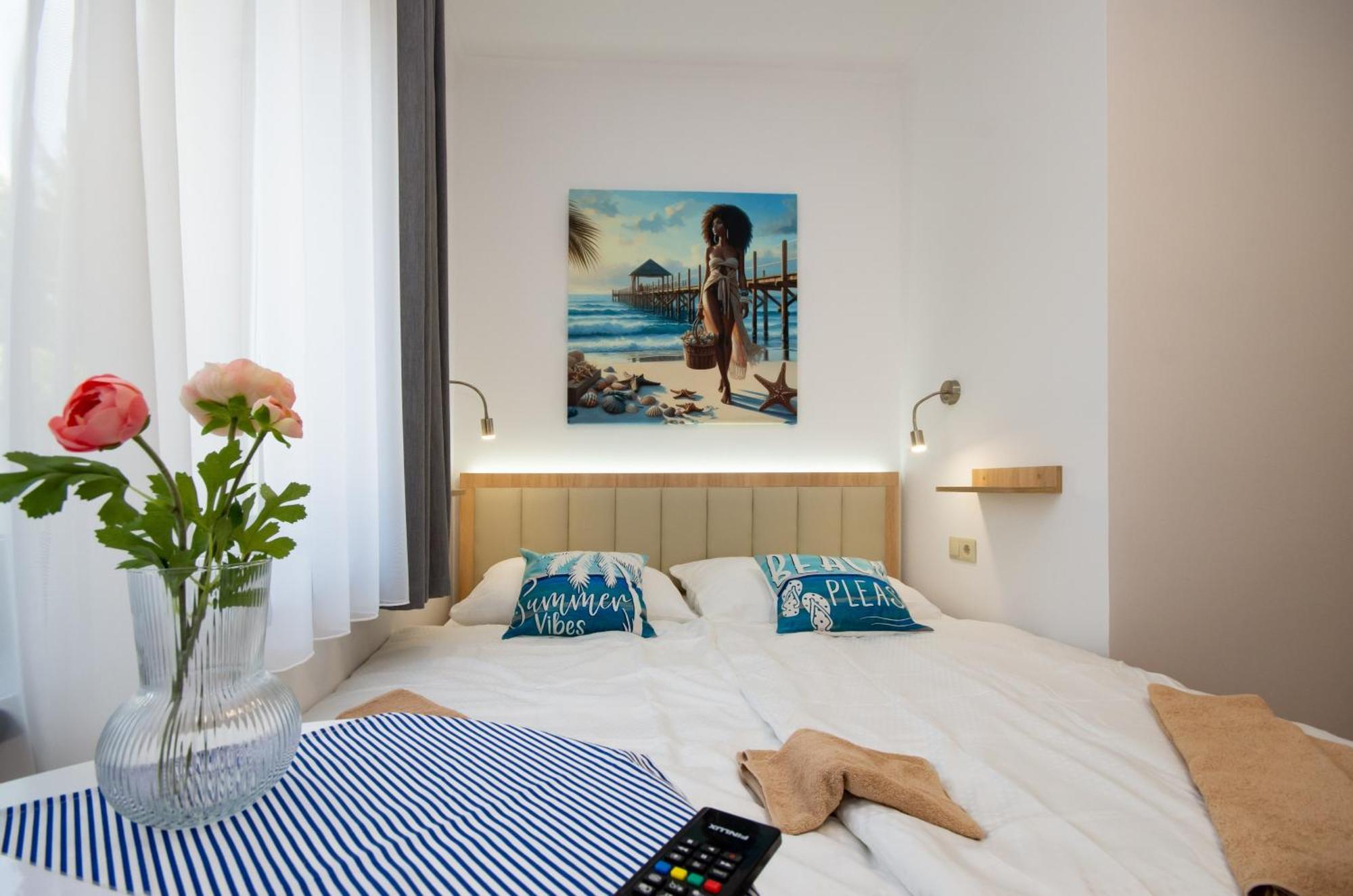 Csaladi Kikoeto Apartman Gyula Eksteriør bilde
